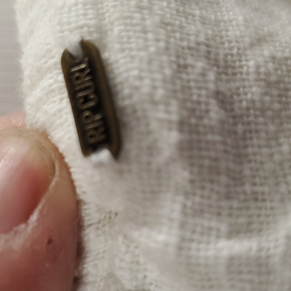 Rip Curl Floral Embroidery Cold Shoulder Top SZ MD - Picture 4 of 8